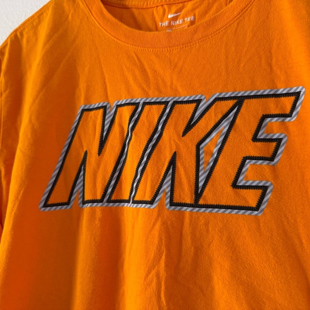 The Nike Tee Retro Big Logo T-shirt 90s Fashion Streetwear XXL Casual Sporty - Picture 3 of 9